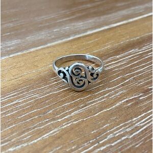 James Avery Retired Ring Size 5